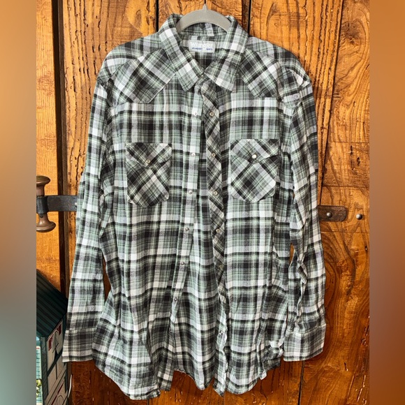 Wrangler Other - Wrangler Black and Green Plaid Western Snap -Down Shirt